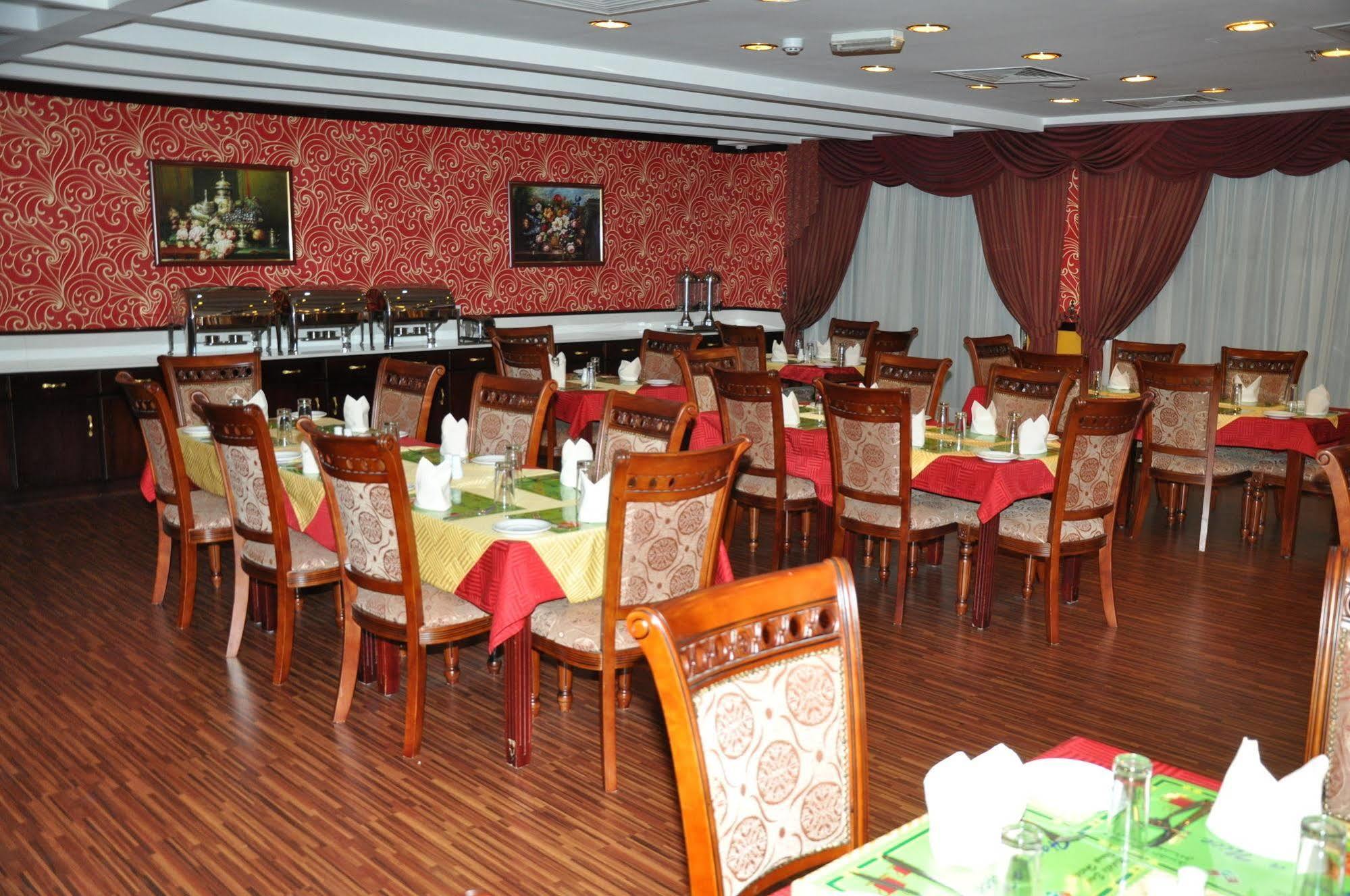 Benta Grand Hotel Llc Dubai Exterior photo