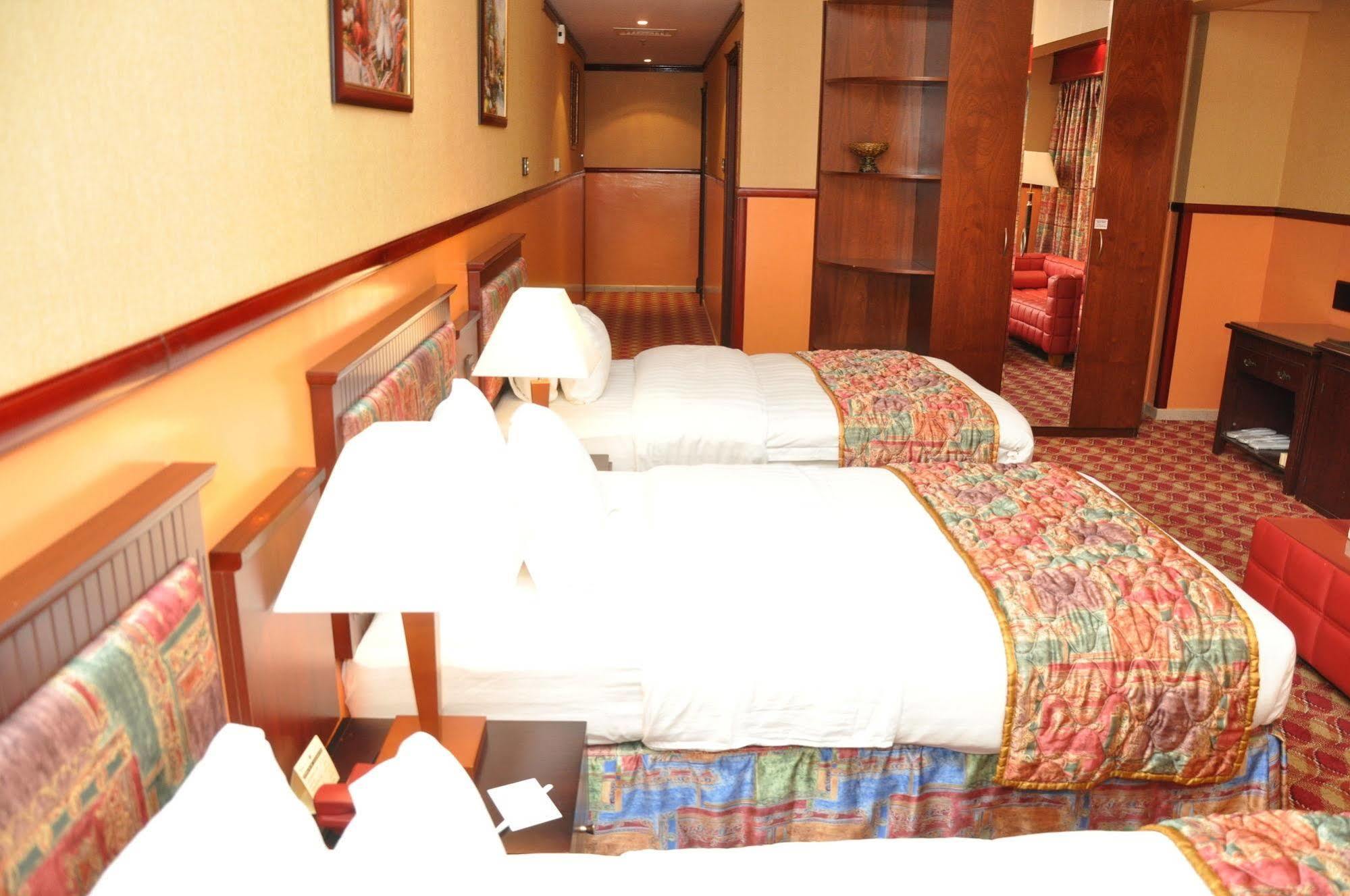 Benta Grand Hotel Llc Dubai Exterior photo