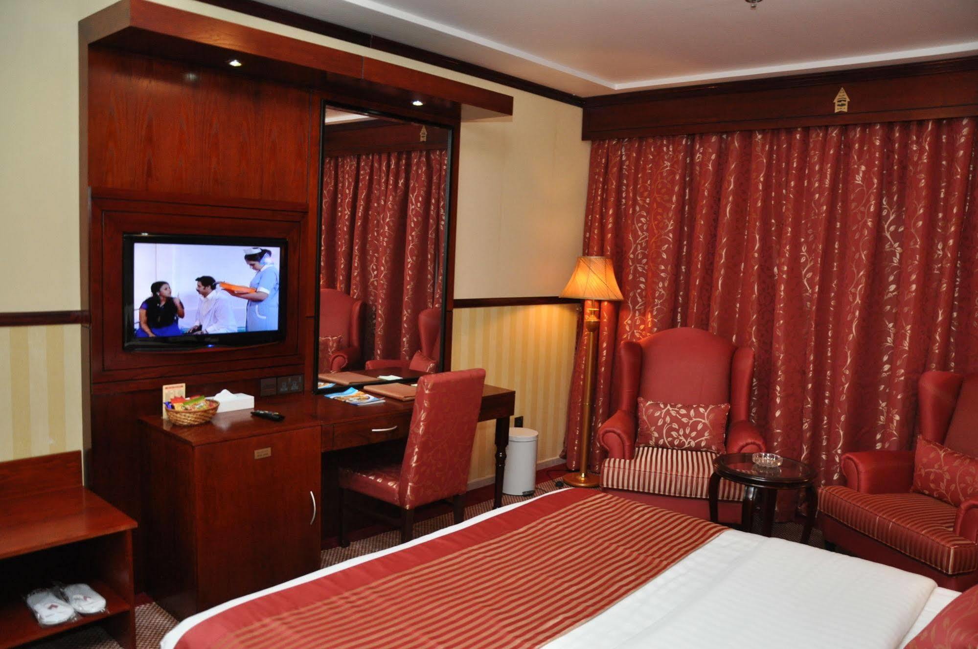 Benta Grand Hotel Llc Dubai Exterior photo